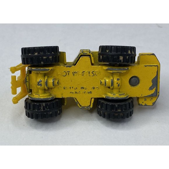 Hot Wheels 1979 Workhorse CAT Front End Loader Hong Kong Vintage Diecast Truck - Picture 9 of 10